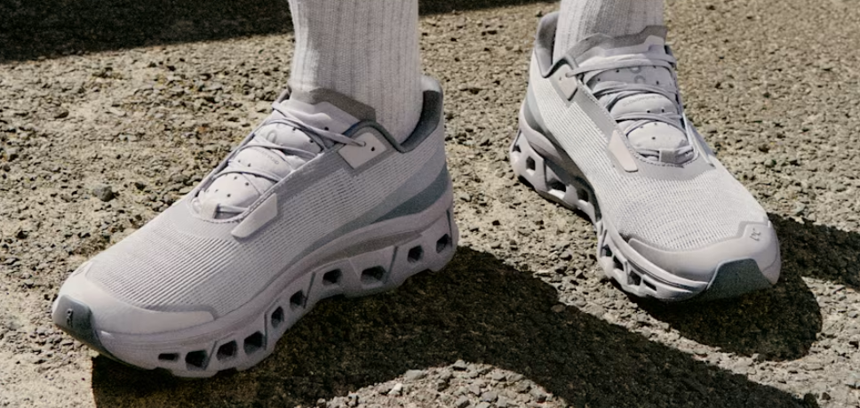 On Running 3 On Running -On Running banner